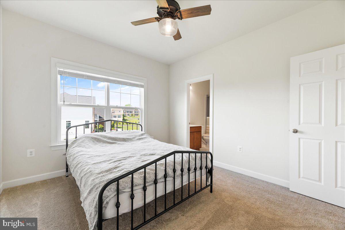 26844 Cobalt Lane Chantilly, VA 20152 - Photo 35 of 43