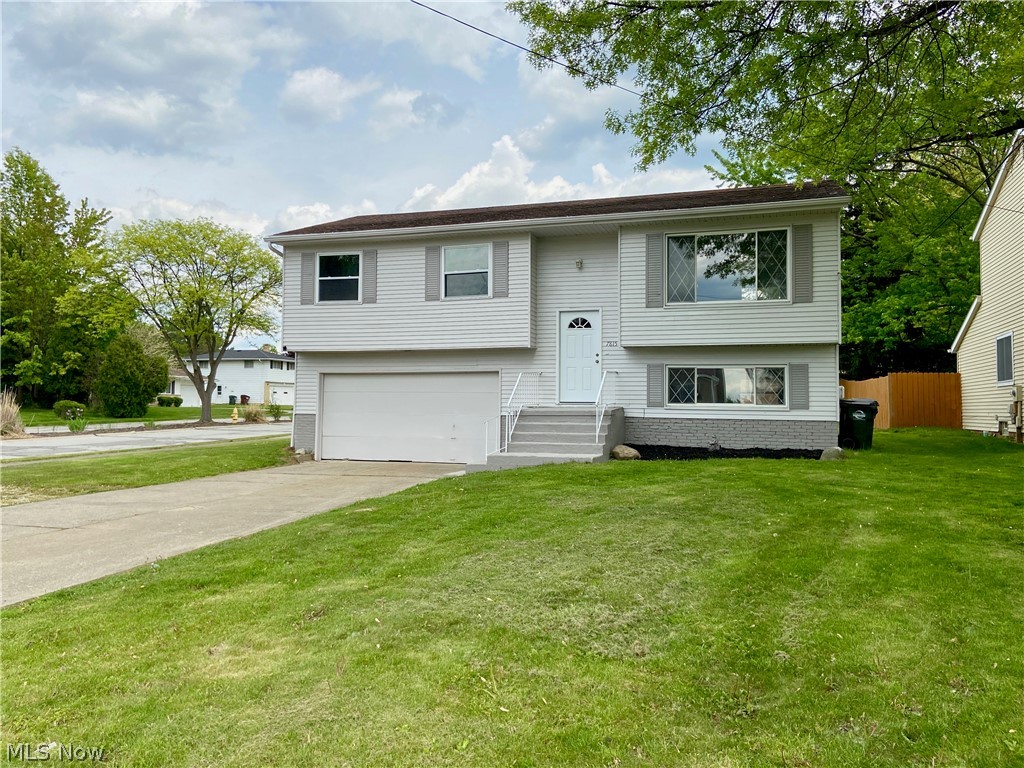 7815 York Road Cleveland, OH 44130 - Photo 1 of 26 Gallery Image 1
