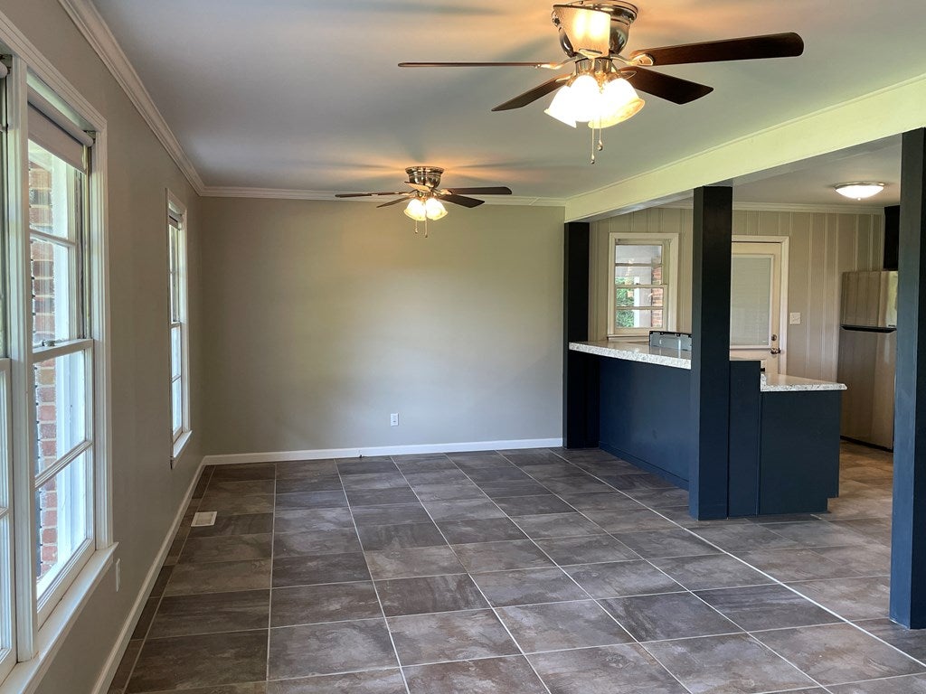 1412 Hickory Road Valdosta, GA 31601 - Photo 3 of 25 Gallery Image 3