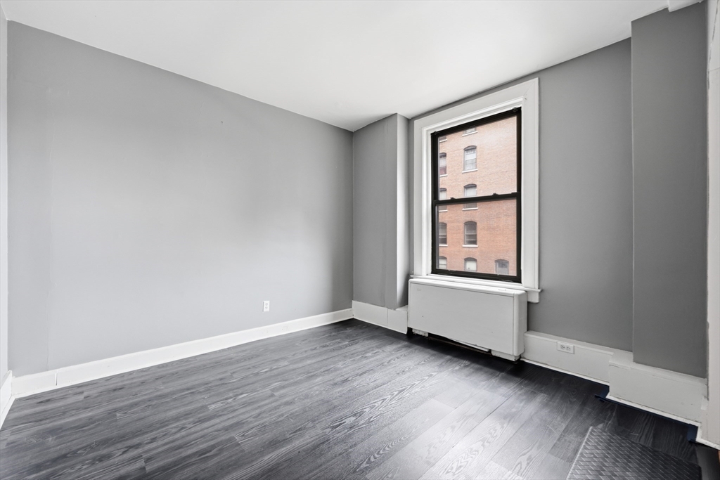140 Chestnut Street, Unit 319 Springfield, MA 01103 - Photo 26 of 39