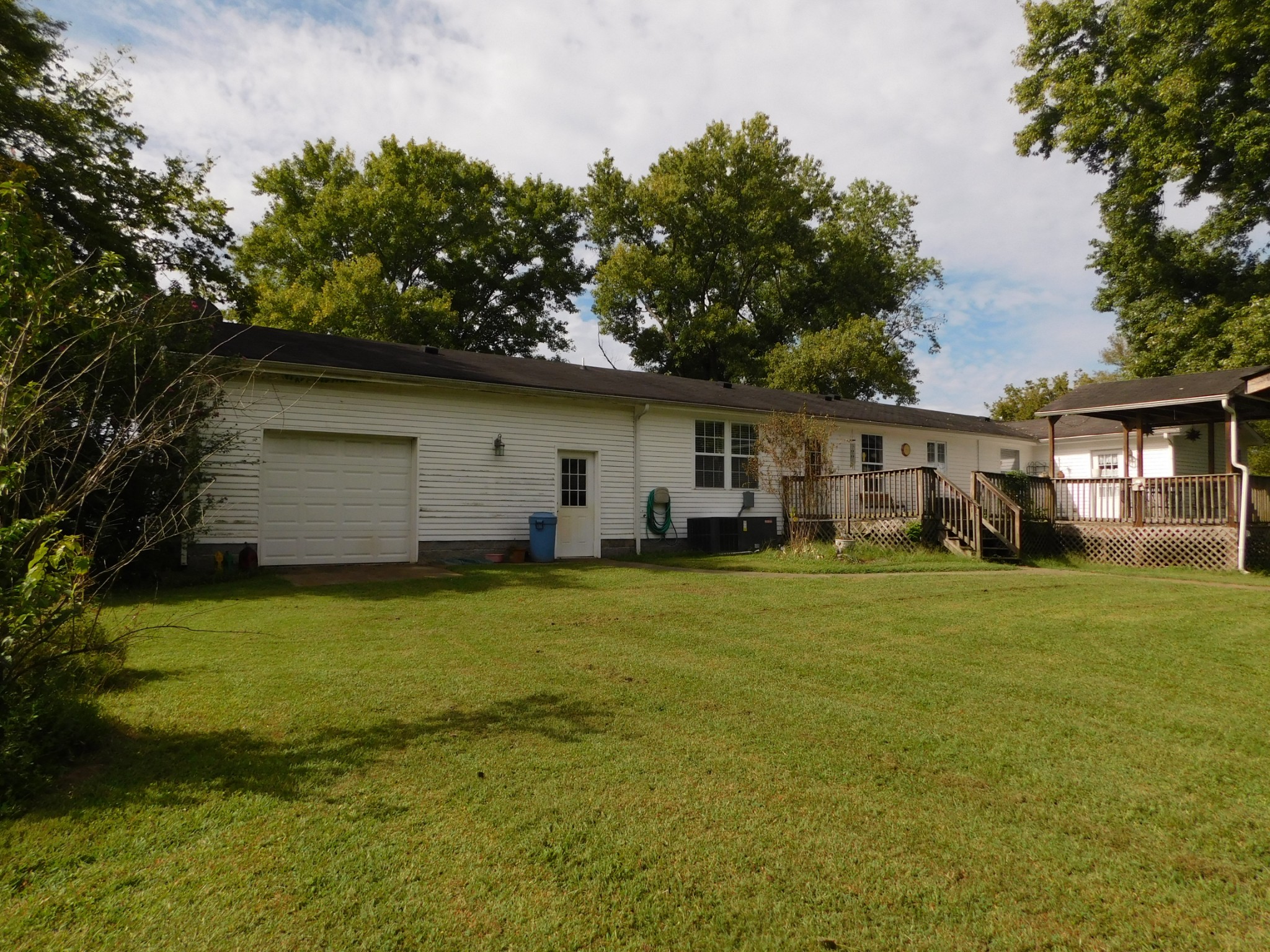 696 Baker Road Columbia, TN 38401 - Photo 17 of 19 a front view of house with yard and green space