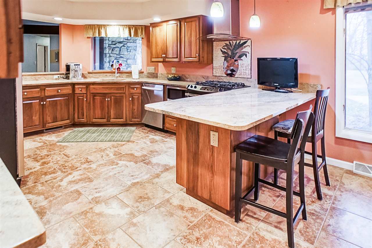1811 Inwood Road South Bend, IN 46614 - Photo 8 of 33 Gallery Image 8