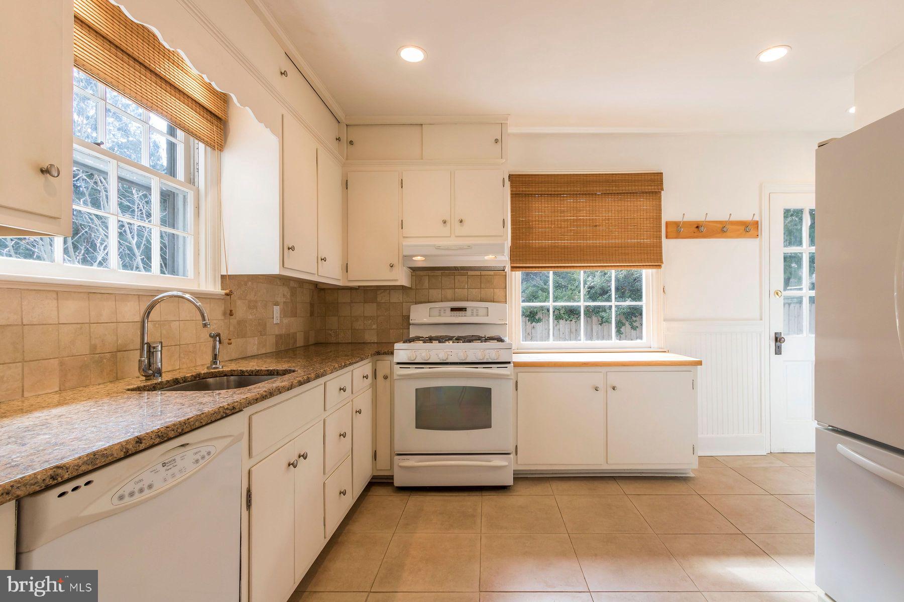 6702 Upper York Road New Hope, PA 18938 - Photo 11 of 26
