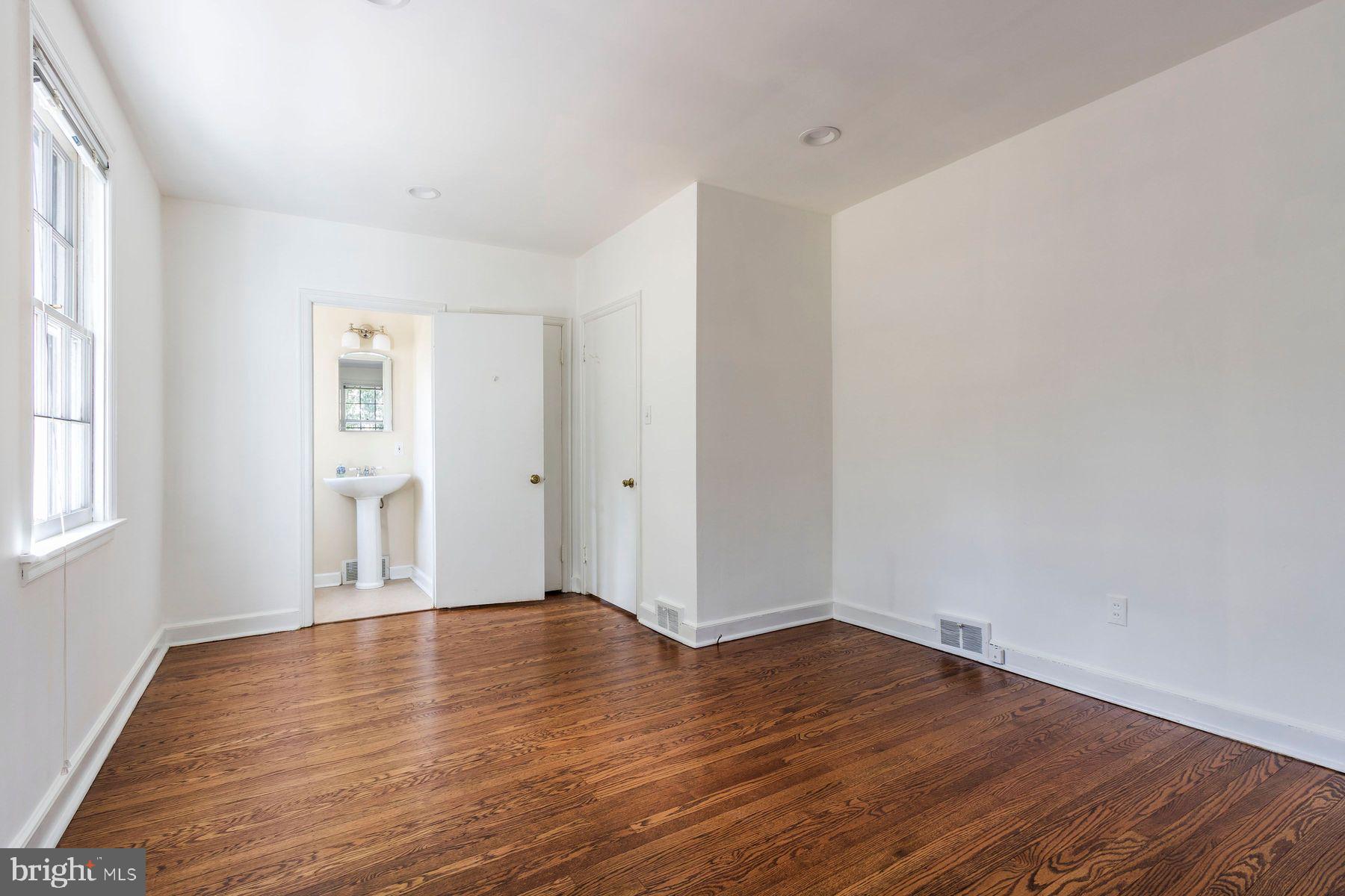 6702 Upper York Road New Hope, PA 18938 - Photo 13 of 26