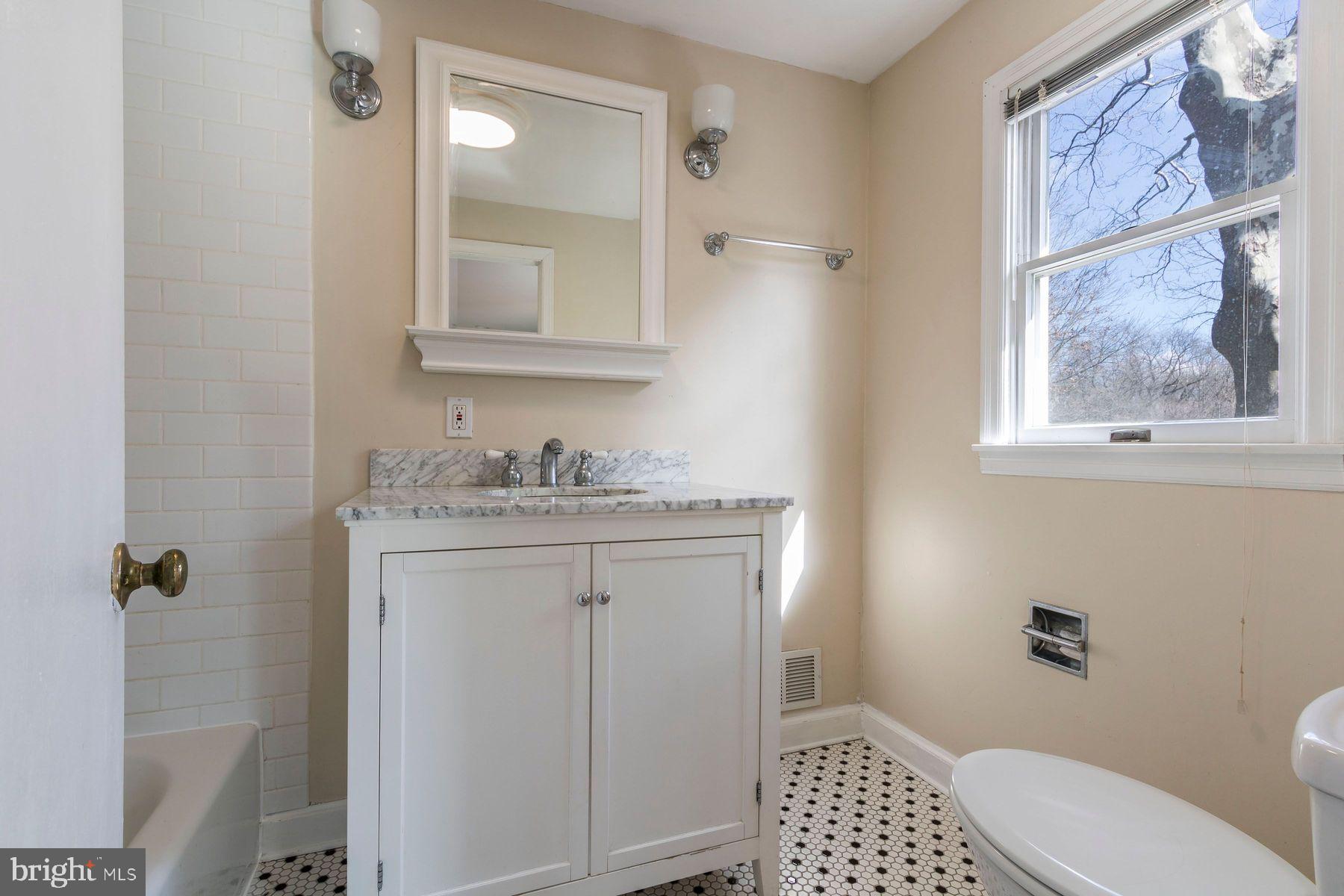 6702 Upper York Road New Hope, PA 18938 - Photo 16 of 26