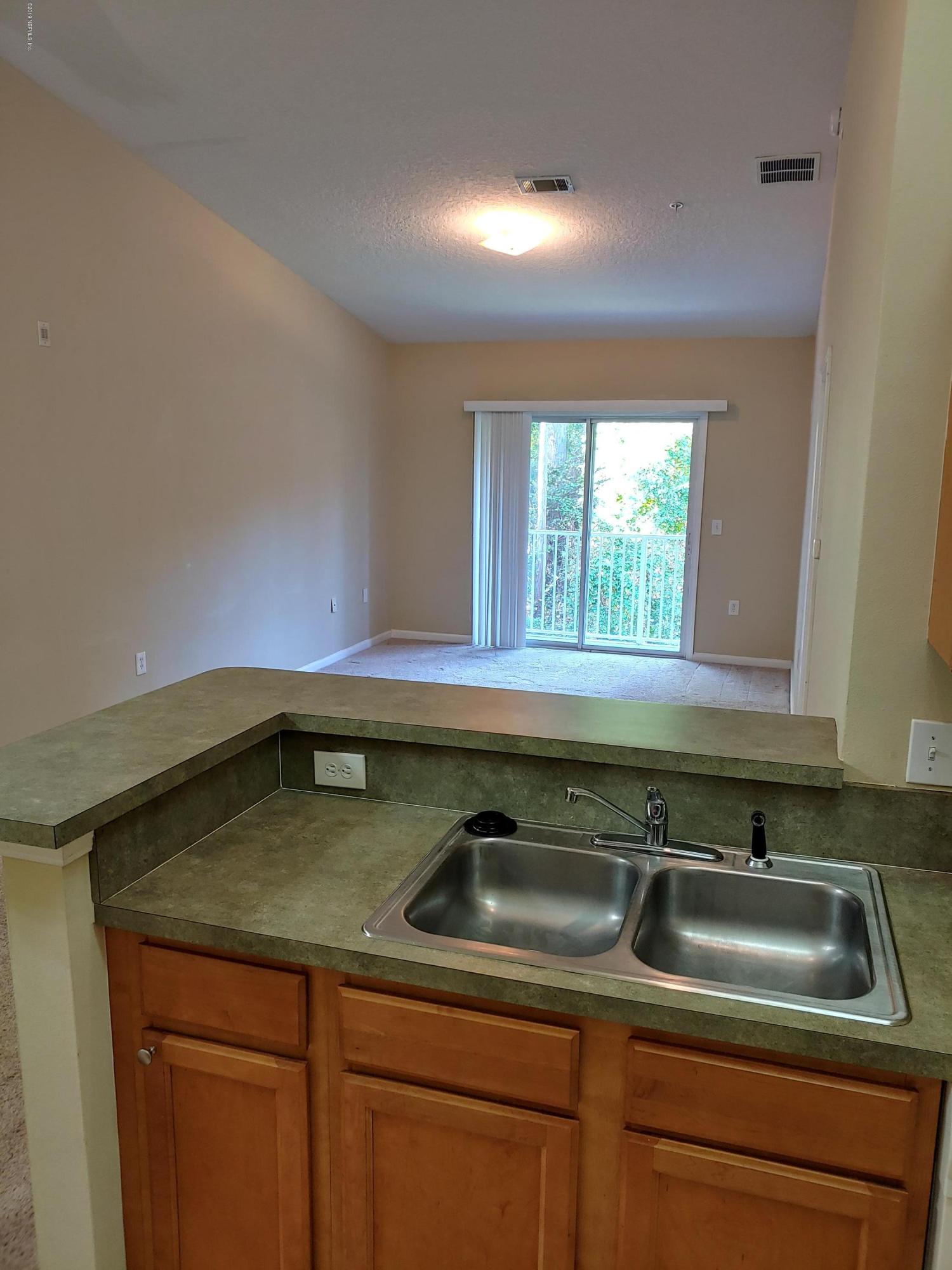 7920 Merrill Road, Unit 1312 Jacksonville, FL 32277 - Photo 15 of 39 20191127_111153_HDR