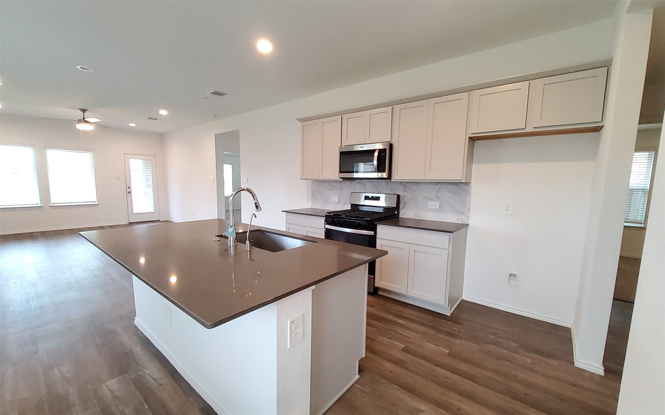 4901 Blue Beetle Rdg Drive Katy, TX 77493 - Photo 13 of 47