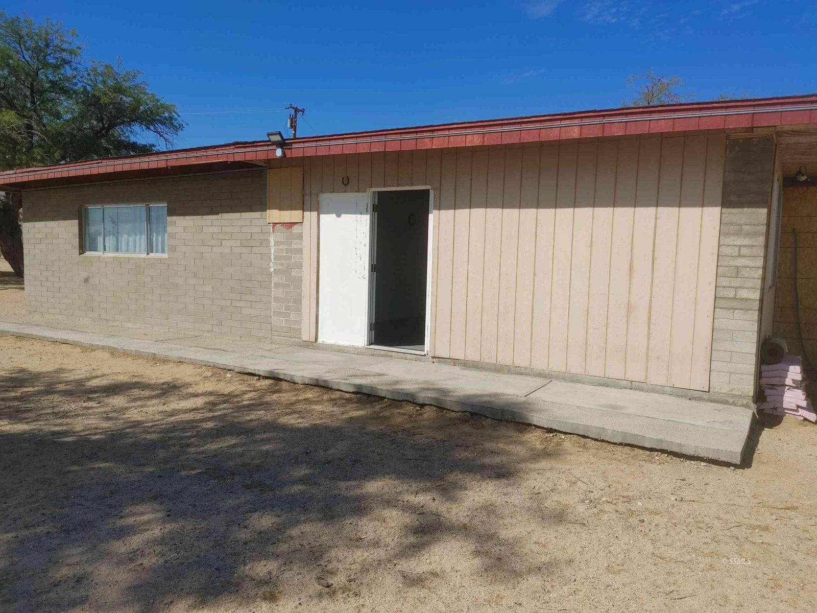 9000 North Brown Road Inyokern, CA 93527 - Photo 2 of 24