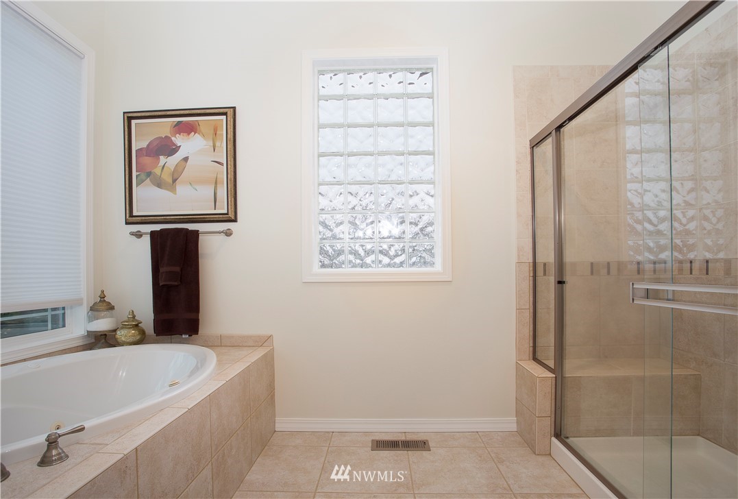 23821 Northeast Adair Road Redmond, WA 98053 - Photo 19 of 25 Gallery Image 19