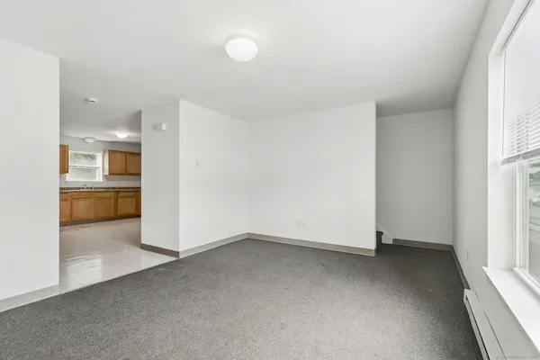 $2,750 | 62 Chestnut Street, Unit 10, Danbury, CT 06810