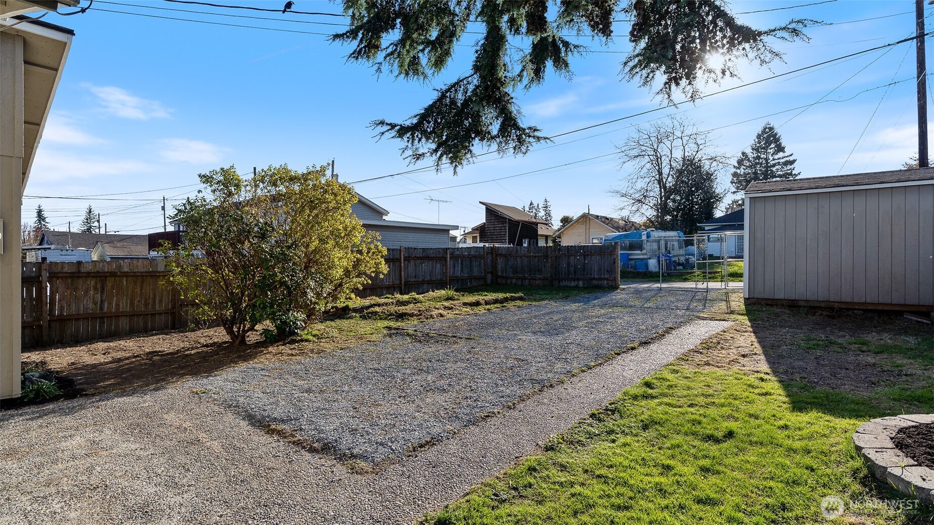 2520 Chestnut Street Everett, WA 98201 - Photo 20 of 29 a view of a backyard with a garden