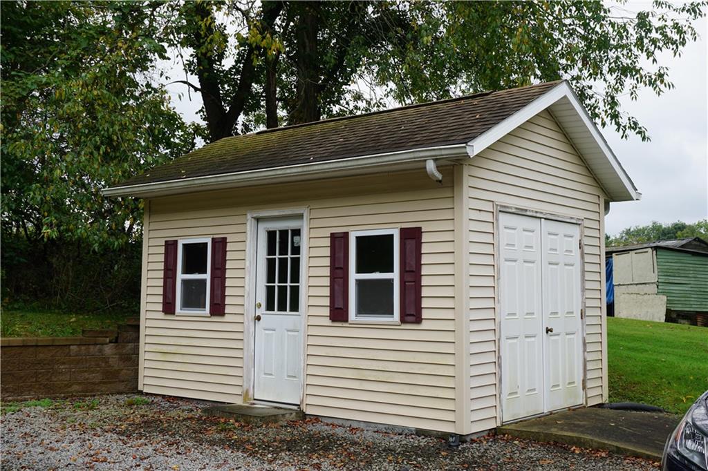 1689 Days Run Road Tarentum, PA 15084 - Photo 16 of 16 Shed