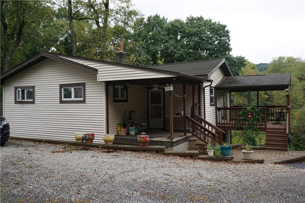 1689 Days Run Road Tarentum, PA 15084 - Photo 3 of 16
