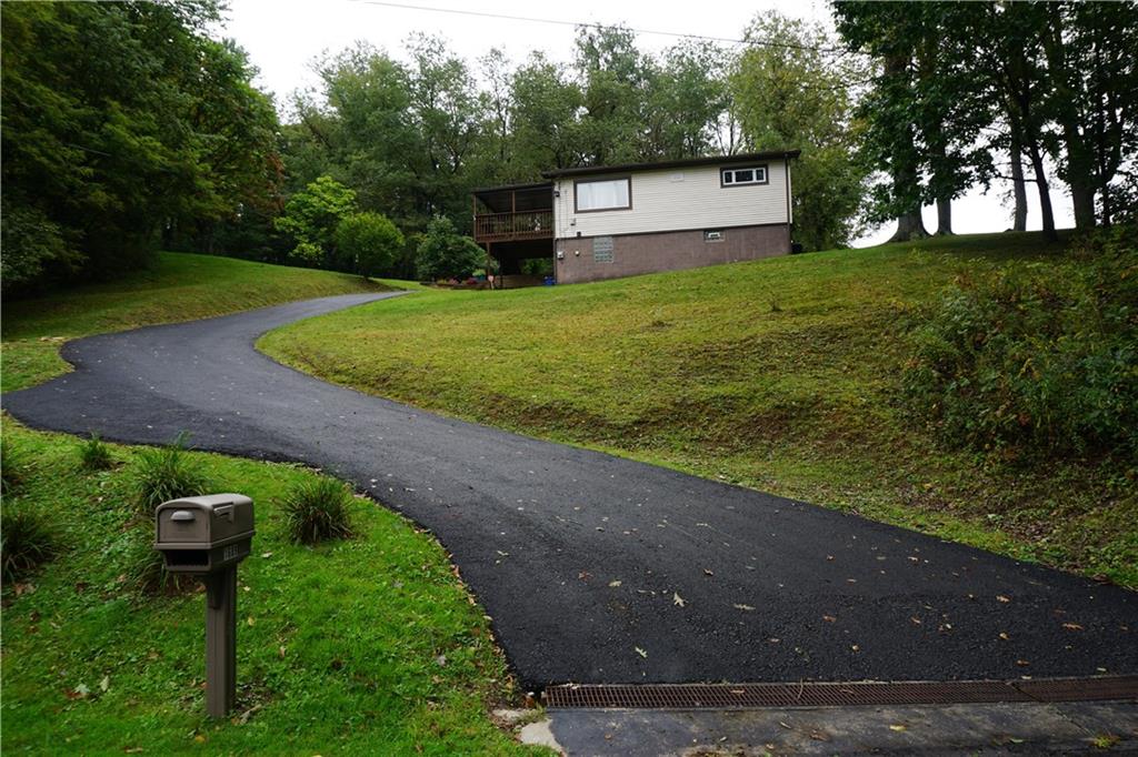1689 Days Run Road Tarentum, PA 15084 - Photo 4 of 16