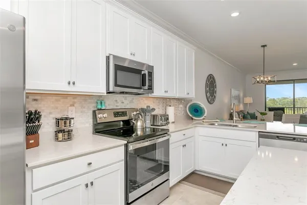 $299,000 | 18028 Gawthrop Drive, Unit 403, Bradenton, FL 34211