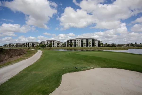 $299,000 | 18028 Gawthrop Drive, Unit 403, Bradenton, FL 34211