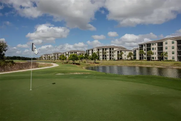 $299,000 | 18028 Gawthrop Drive, Unit 403, Bradenton, FL 34211