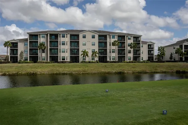 $299,000 | 18028 Gawthrop Drive, Unit 403, Bradenton, FL 34211