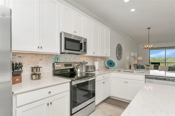 $299,000 | 18028 Gawthrop Drive, Unit 403, Bradenton, FL 34211
