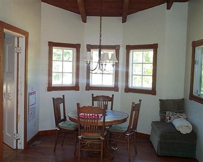 11545 Sutton Road Petaluma, CA 94952 - Photo 4 of 9 Dining Nook
