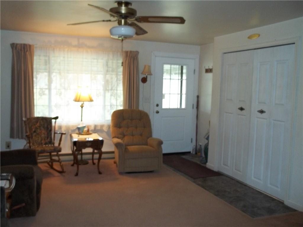 527 Glade Mills Road Valencia, PA 16059 - Photo 2 of 24 Gallery Image 2