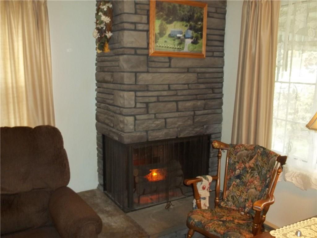 527 Glade Mills Road Valencia, PA 16059 - Photo 3 of 24 Gallery Image 3