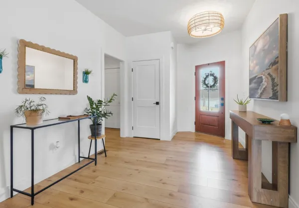 $3,499 | 1 Country Club Court, Le Claire, IA 52753