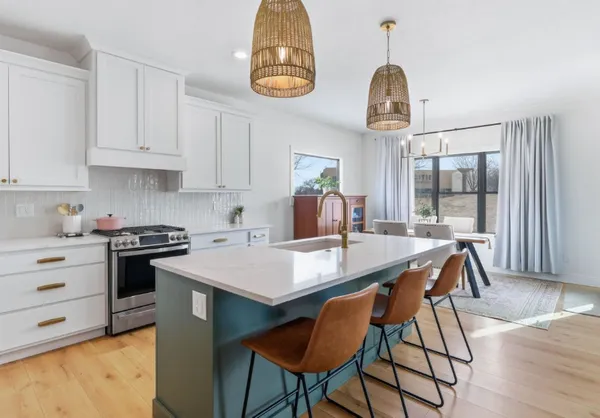 $3,499 | 1 Country Club Court, Le Claire, IA 52753