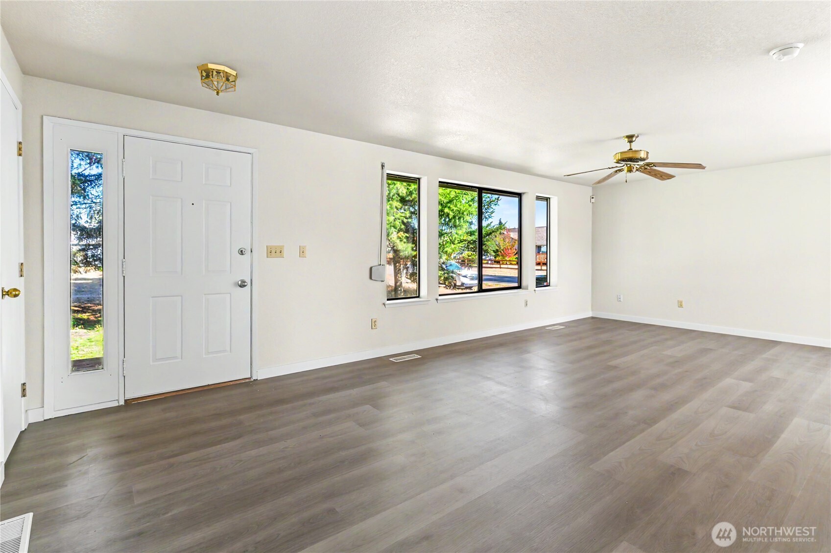 9418 180th Way Southwest Rochester, WA 98579 - Photo 3 of 30 Gallery Image 3