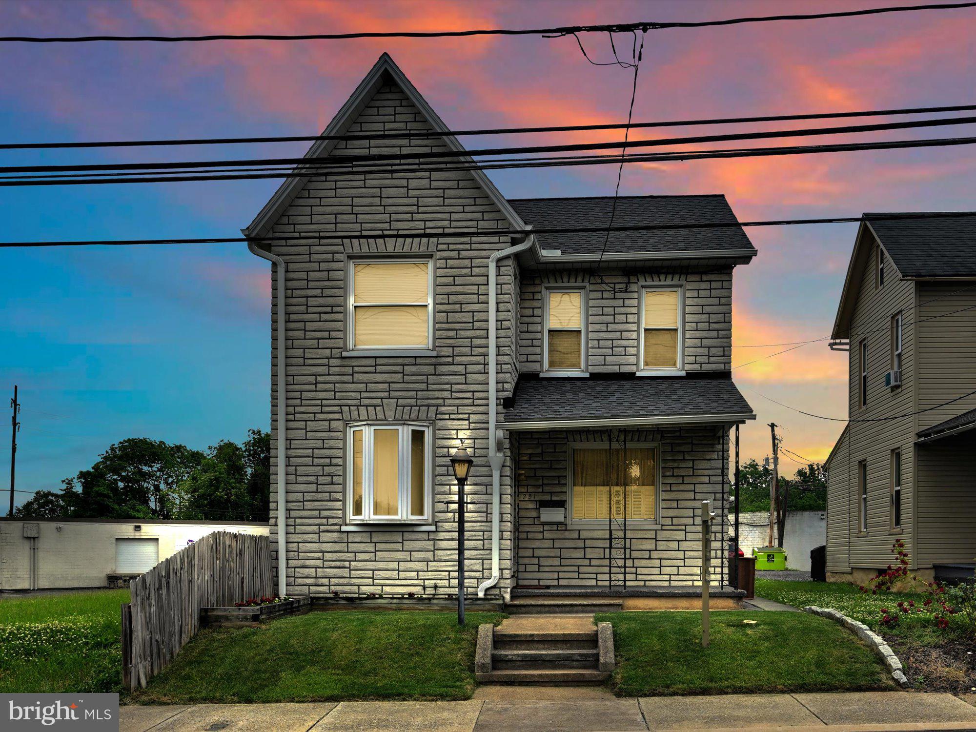 251 South Hull Street Sinking Spring, PA 19608 - Photo 2 of 31