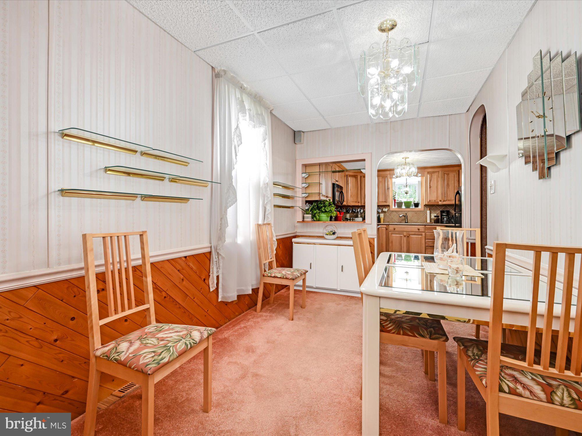 251 South Hull Street Sinking Spring, PA 19608 - Photo 7 of 31 Dining Room
