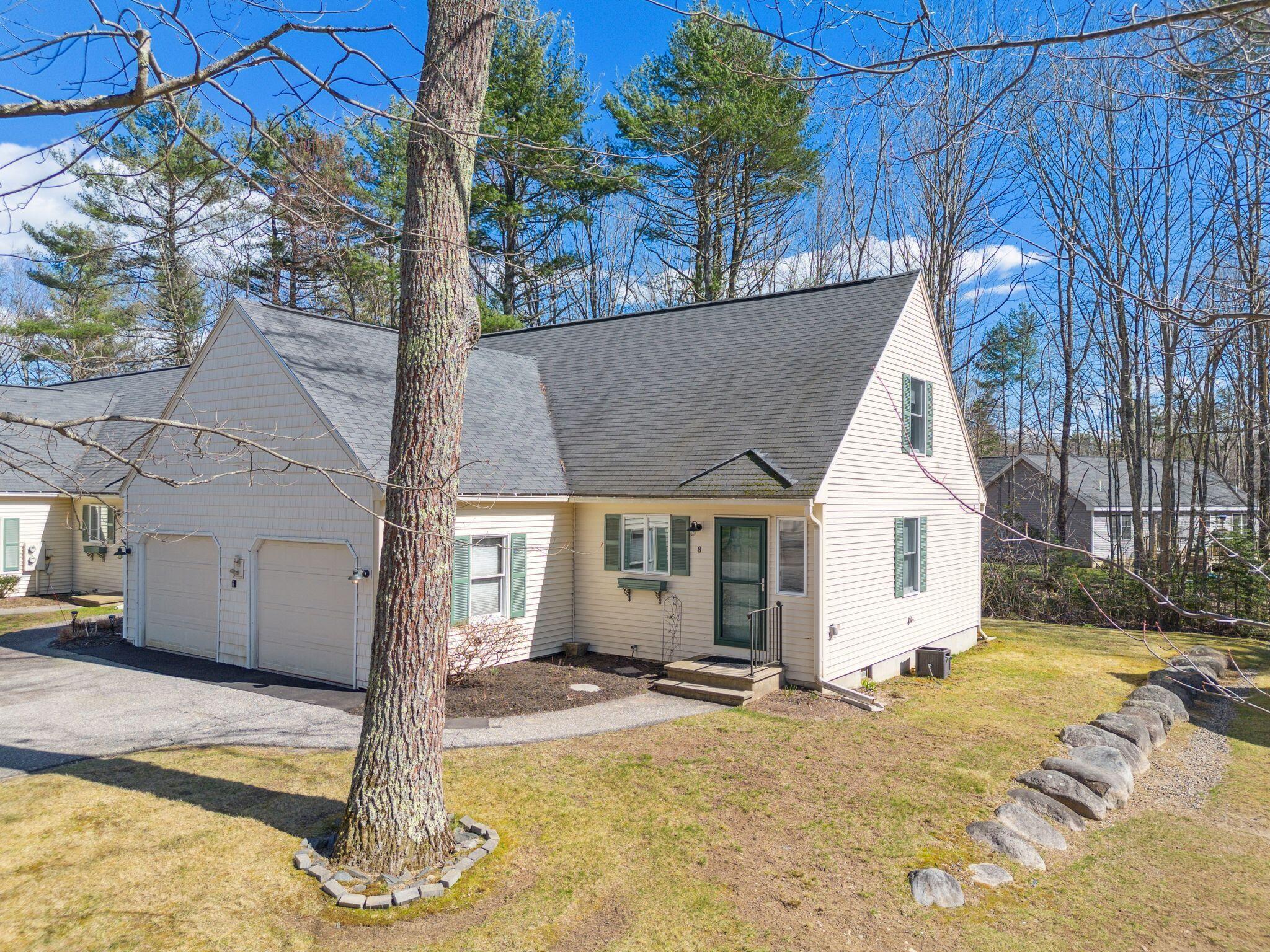 8 Chickadee Lane, Unit 8 Kennebunk, ME 04043 - Photo 2 of 26 8 Chickadee Ln Kennebunk ME 03