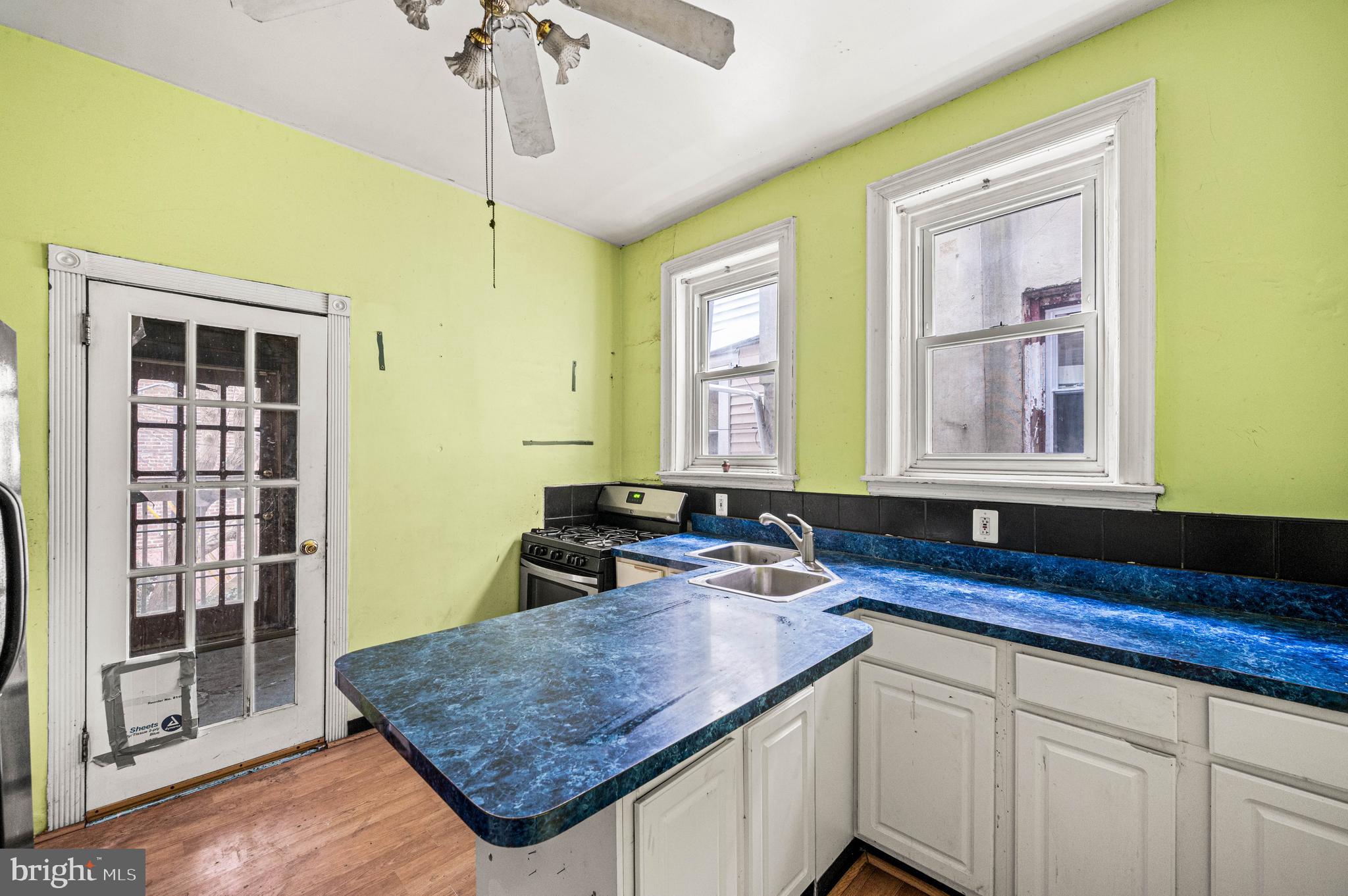 233 South 49th Street Philadelphia, PA 19139 - Photo 12 of 30