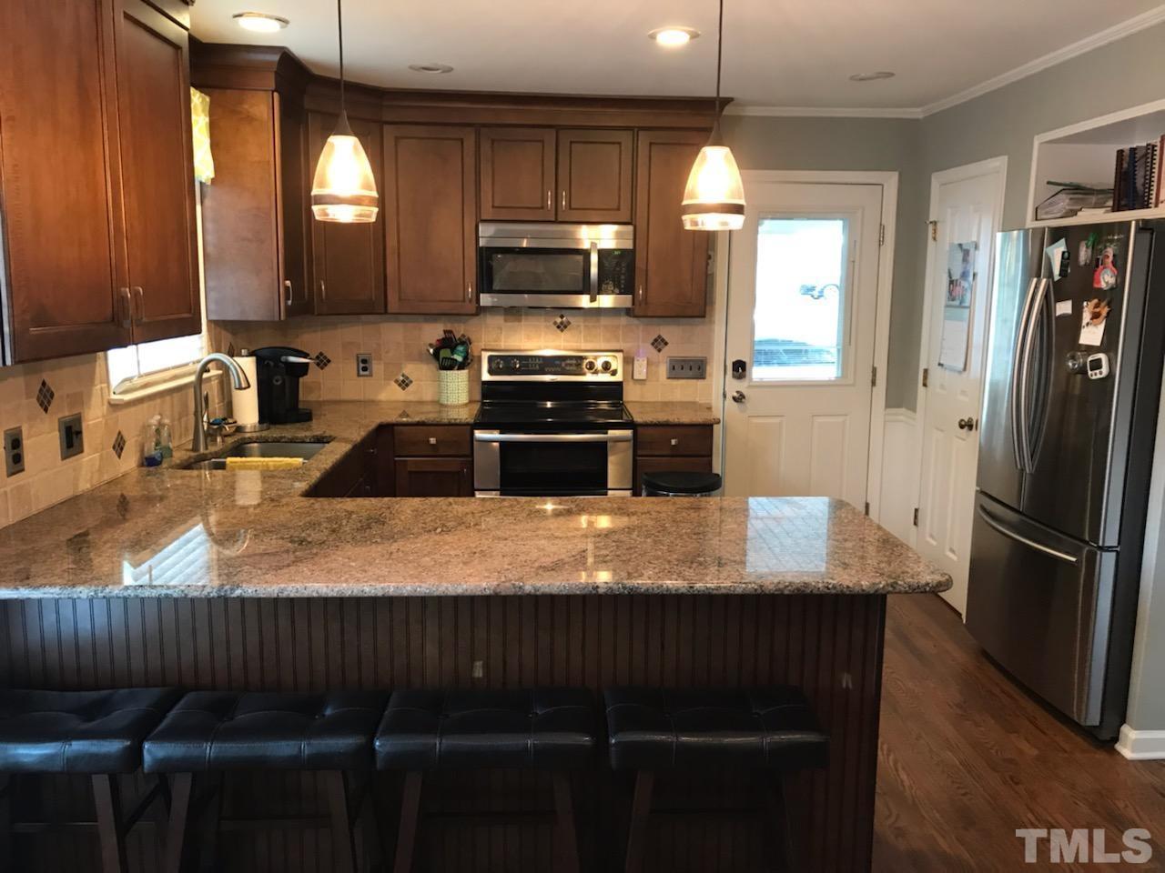 937 Shadetree Road Benson, NC 27504 - Photo 4 of 60 Gallery Image 4