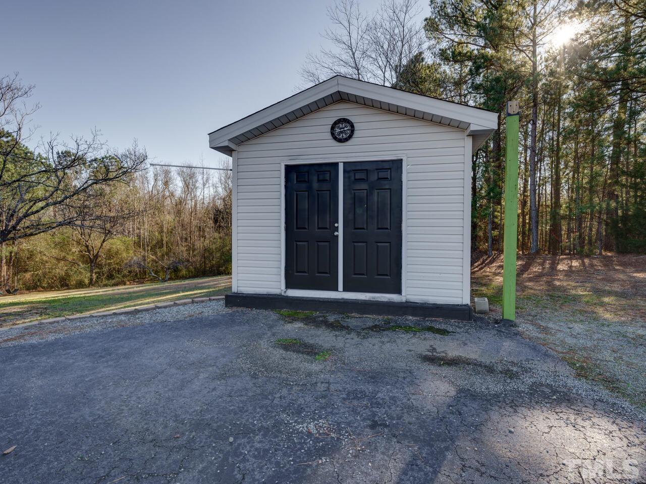 937 Shadetree Road Benson, NC 27504 - Photo 55 of 60 Gallery Image 55
