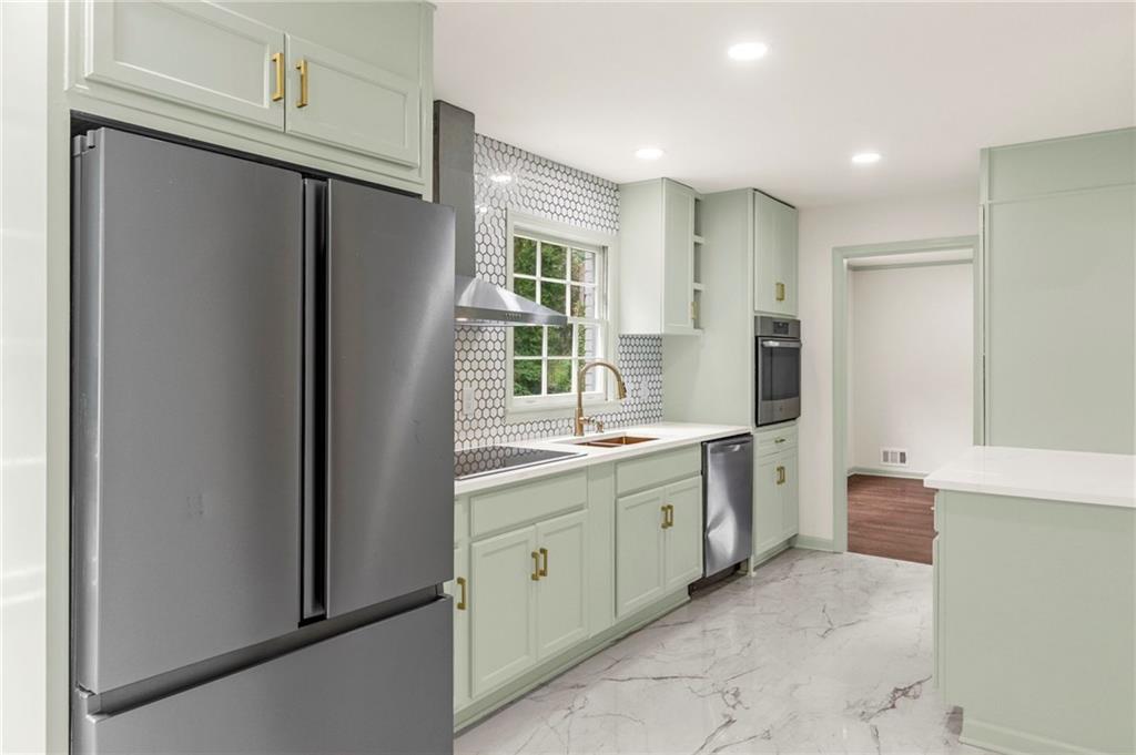 4431 Buckingham Circle Decatur, GA 30035 - Photo 6 of 18