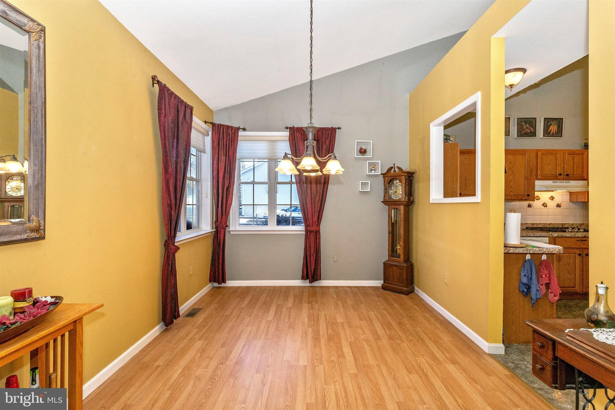 841 McGlaughlin Road Fairfield, PA 17320 - Photo 13 of 85 Spacious dining room