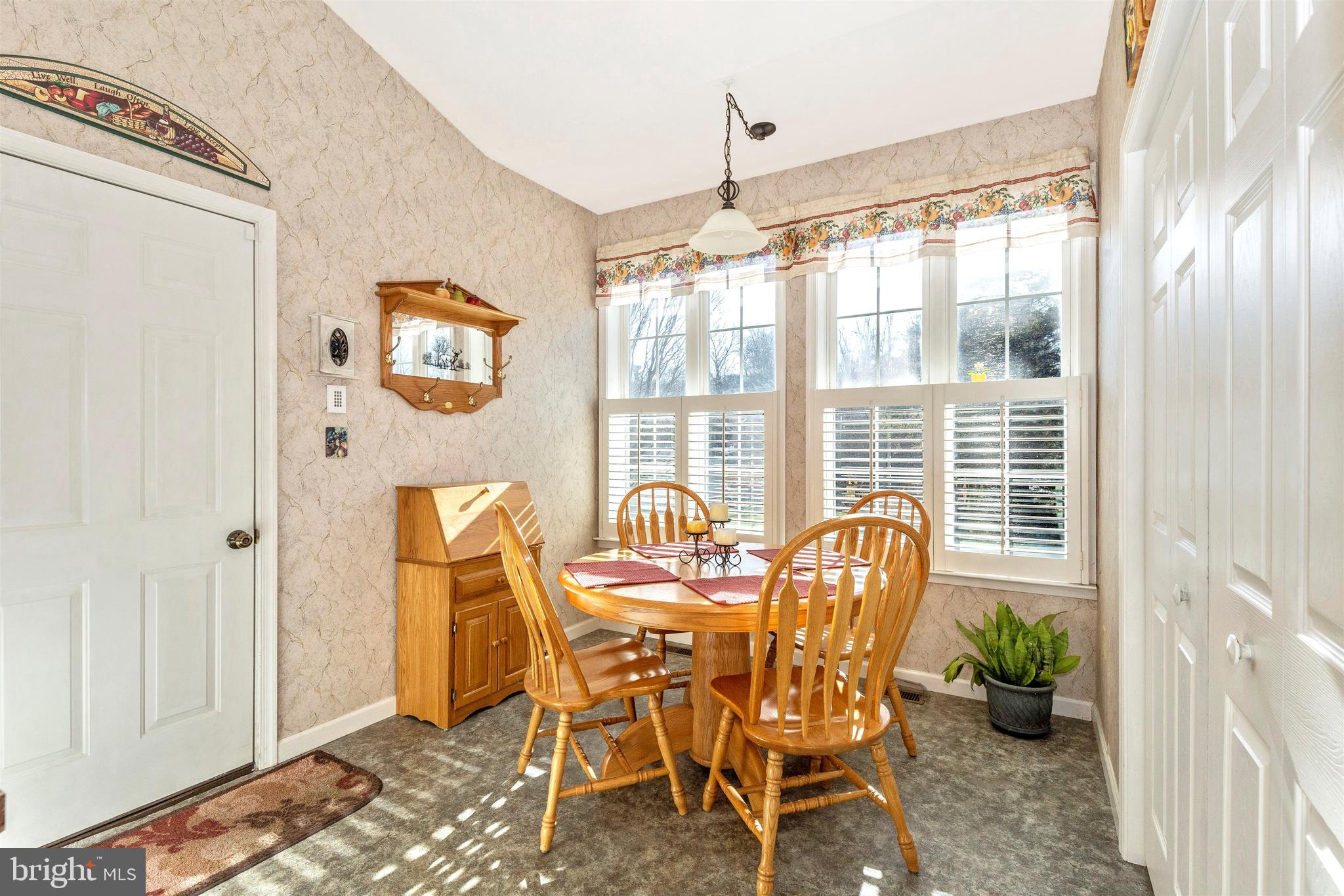 841 McGlaughlin Road Fairfield, PA 17320 - Photo 23 of 85 Bright sun filled breakfast room