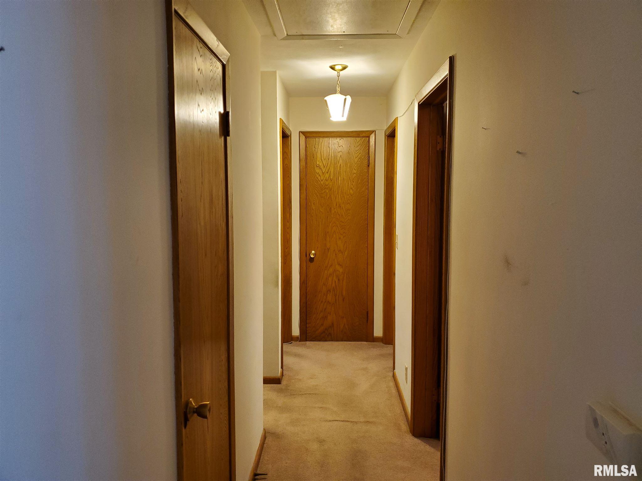 1818 45th Street Moline, IL 61265 - Photo 8 of 18 Gallery Image 8
