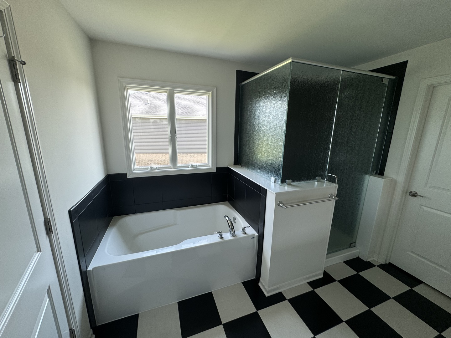 1239 Auburn Road Lemont, IL 60439 - Photo 18 of 33 Gallery Image 18