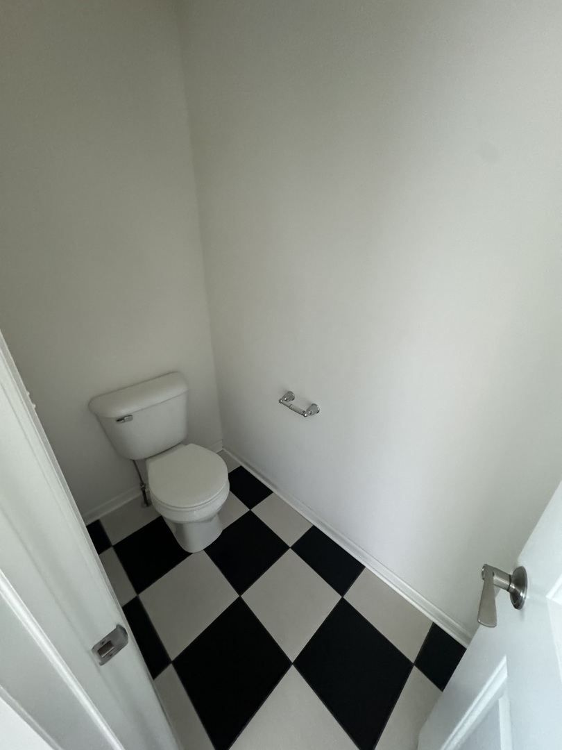 1239 Auburn Road Lemont, IL 60439 - Photo 19 of 33 Gallery Image 19