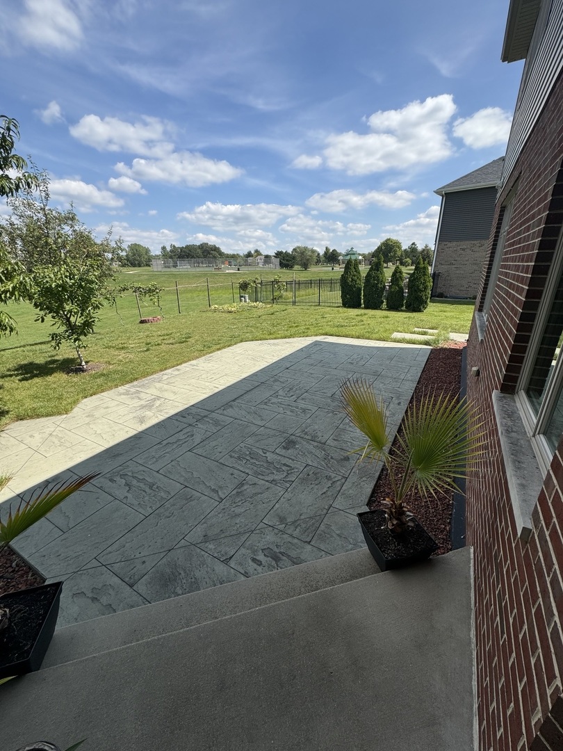 1239 Auburn Road Lemont, IL 60439 - Photo 32 of 33 Gallery Image 32