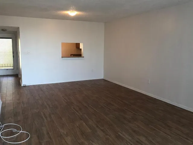 $125,000 | 1800 North Lauderdale Avenue, Unit 1304, North Lauderdale, FL 33068