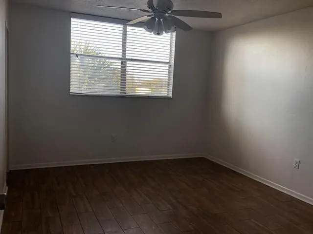 $125,000 | 1800 North Lauderdale Avenue, Unit 1304, North Lauderdale, FL 33068