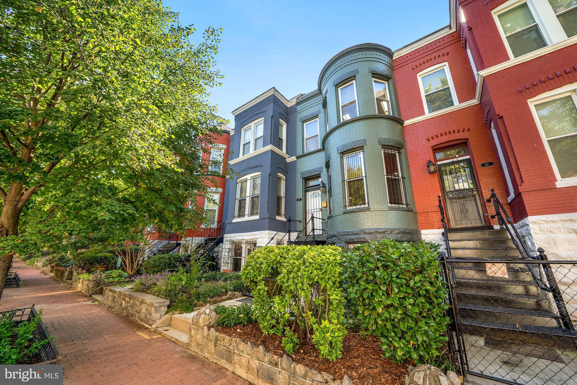 40 R Street Northwest Washington, DC 20001 - Photo 2 of 59 a front view of a multi story residential apartment building