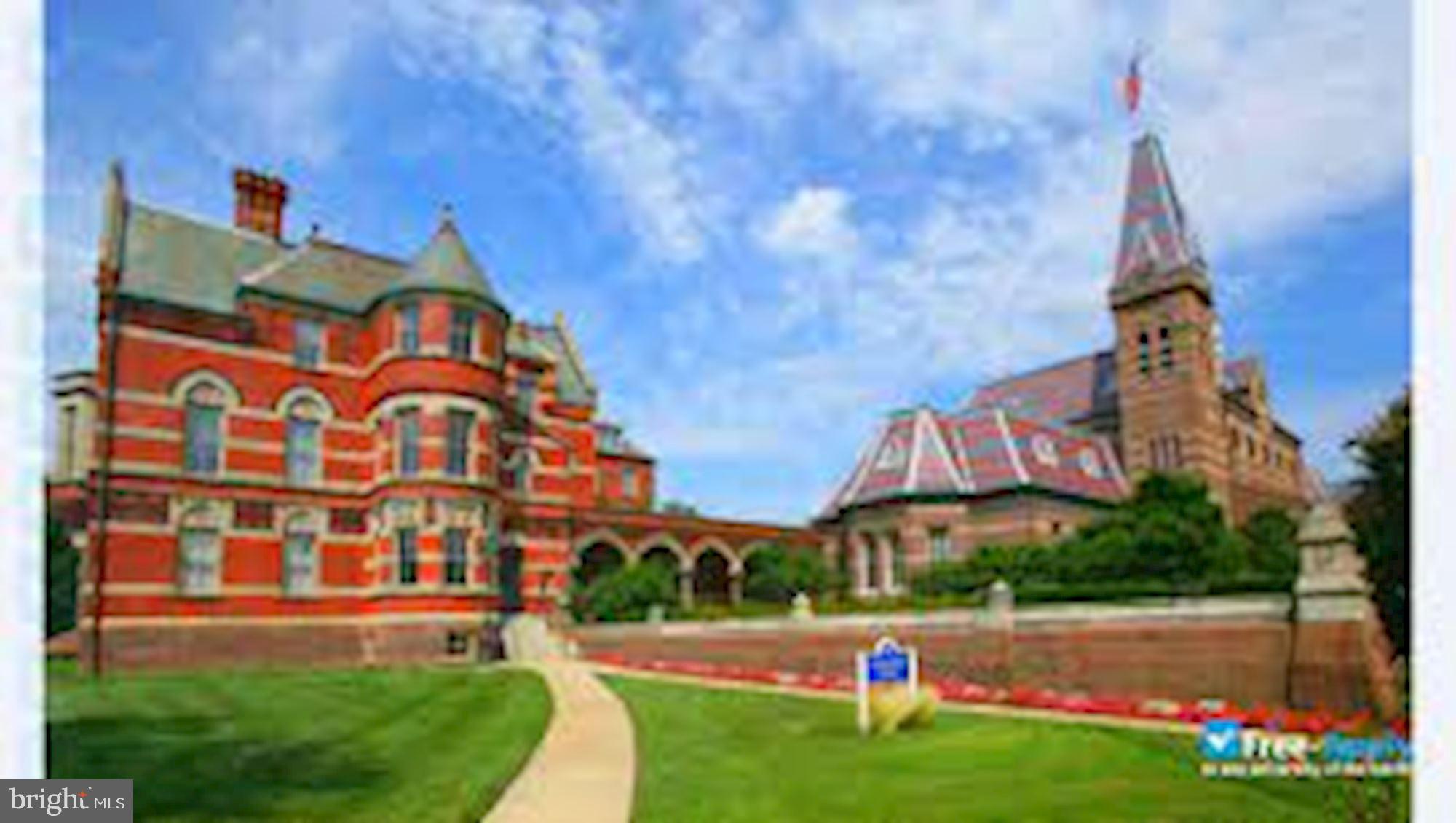 40 R Street Northwest Washington, DC 20001 - Photo 47 of 59 front view of house with a yard