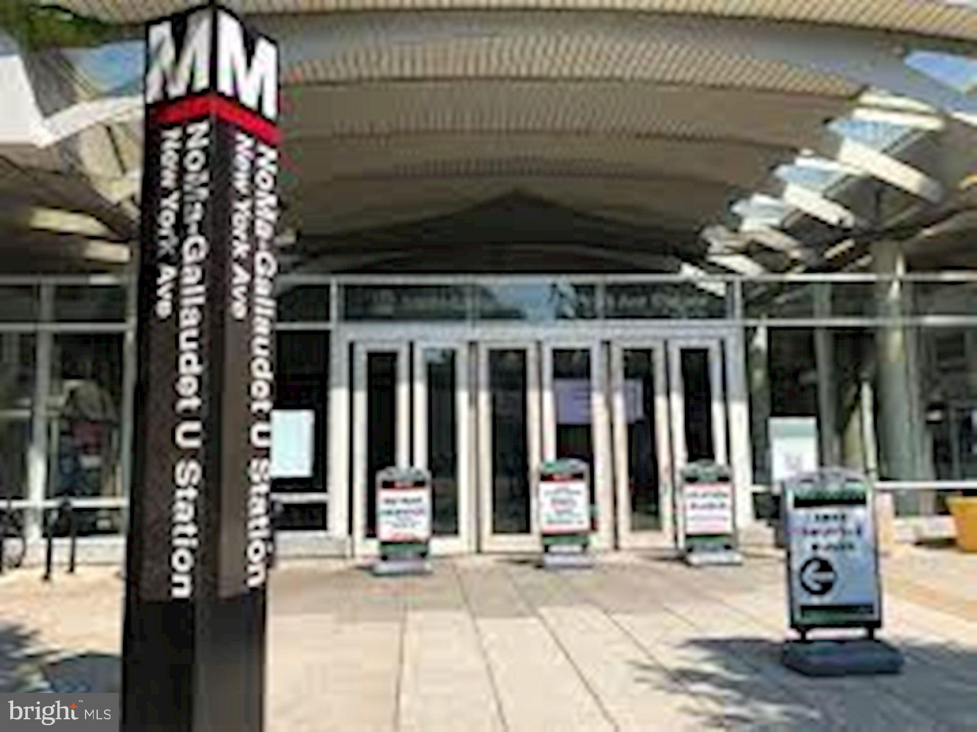 40 R Street Northwest Washington, DC 20001 - Photo 51 of 59 a view of a entryway door of the house