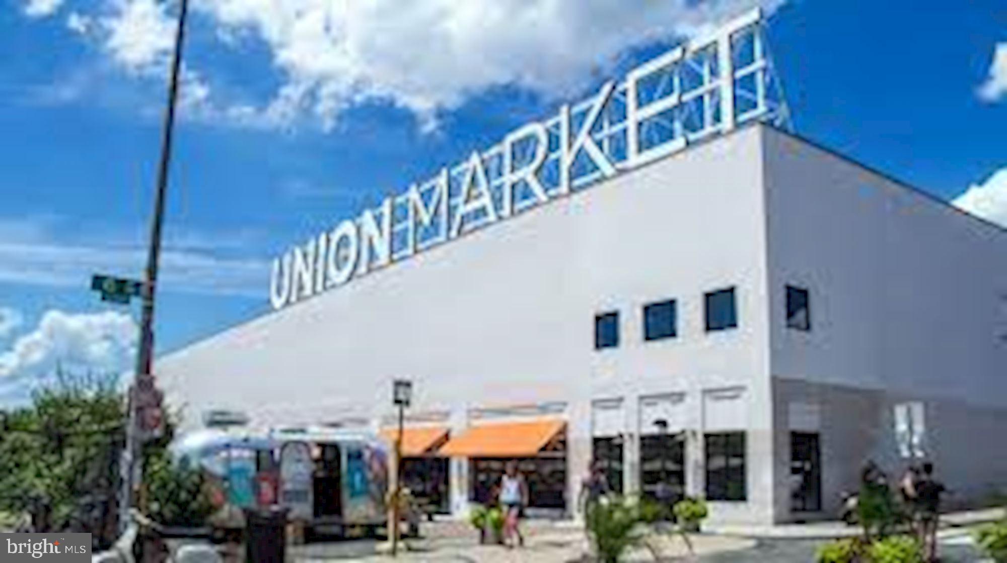 40 R Street Northwest Washington, DC 20001 - Photo 55 of 59 a view of a building with street view