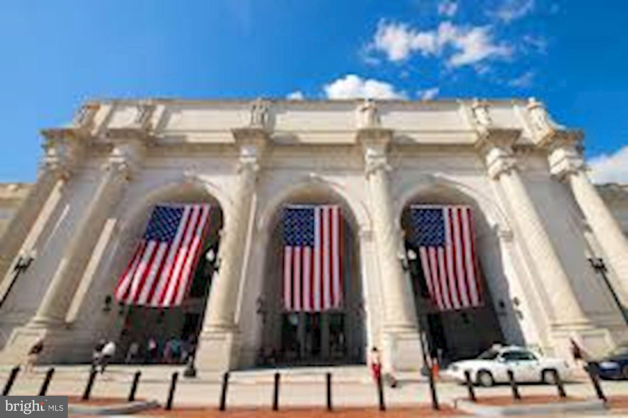 40 R Street Northwest Washington, DC 20001 - Photo 57 of 59 a view of walk in closet