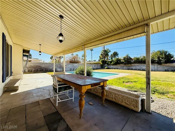 $3,000 | 1208 Buehler Drive, Las Vegas, NV 89102